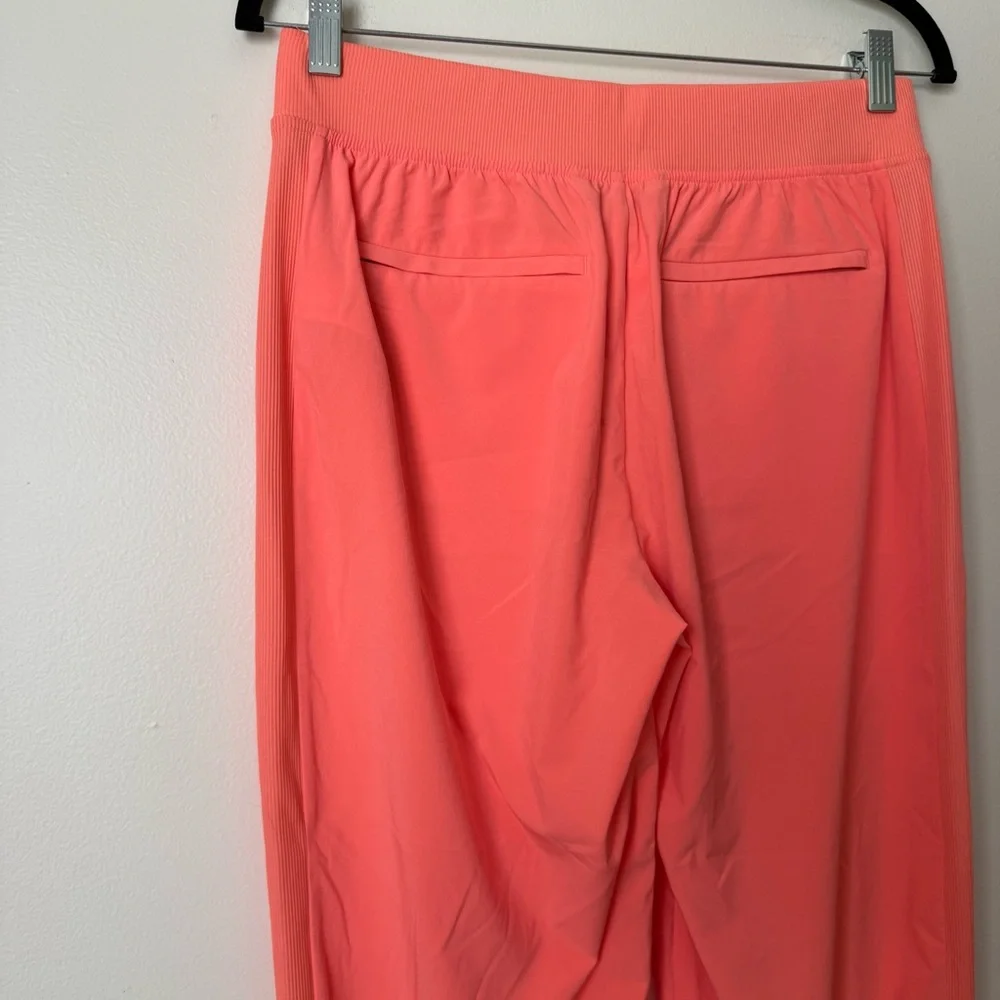 Athleta Brooklyn Ankle Pants in Peach Orange Sunset Glow, size 6